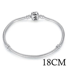 Load image into Gallery viewer, LOVE Snake Chain Bracelet