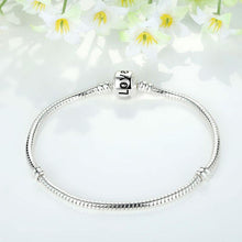 Load image into Gallery viewer, LOVE Snake Chain Bracelet