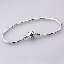 Load image into Gallery viewer, LOVE Snake Chain Bracelet